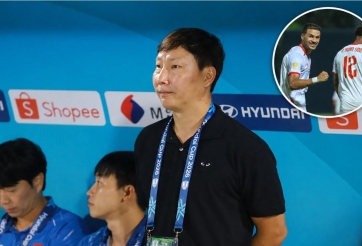 HLV Kim Sang Sik ra quyết định lạ với tuyển Việt Nam