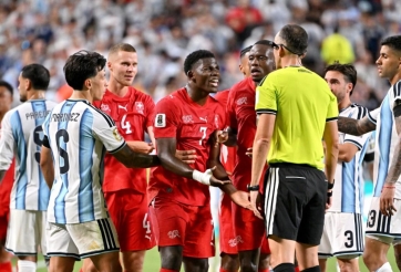 CHÍNH THỨC: FIFA ra tuyên bố về thẻ đỏ giúp Argentina đi tiếp ở World Cup