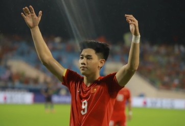 Trực tiếp Việt Nam 3-1 Campuchia: Đình Bắc lập cú đúp