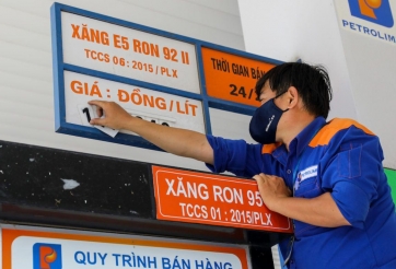 Giá xăng dầu hôm nay 7/8: Thế giới tăng vọt bất ngờ