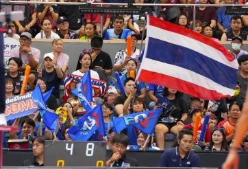 CĐV Thái Lan đồng loạt dậy sóng khi thắng Việt Nam 3-0 để vô địch ĐNÁ