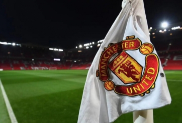 Tân binh tỏa sáng, MU vùi dập Aston Villa trong trận cầu 5 sao