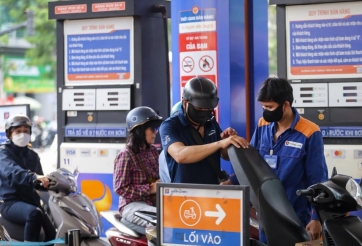 Giá xăng dầu hôm nay 24/8: Thế giới quay đầu giảm, trong nước tăng