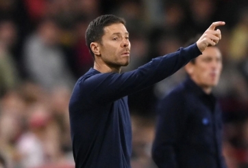 Xabi Alonso: 'Chelsea chưa thể cạnh tranh tại Ngoại hạng Anh'