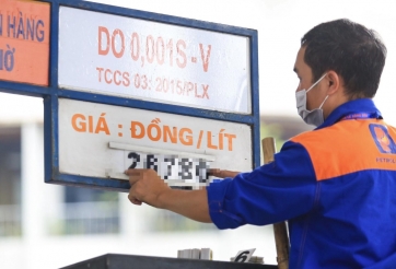 Giá xăng dầu hôm nay 24/9: Thế giới bật tăng, trong nước chờ giá mới