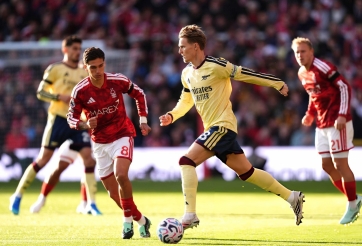 Trực tiếp Nottingham Forest 0-0 Arsenal: Pháo thủ lập tức tấn công