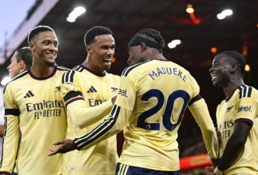 Arsenal chính thức đi vào lịch sử bóng đá châu Âu, bỏ xa các đội khác
