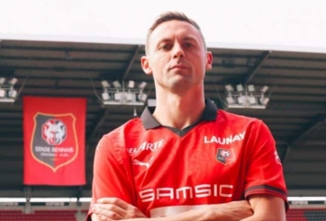 Cựu sao MU nổi loạn ở CLB mới