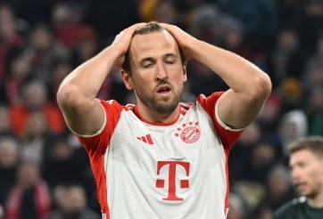 Bayern thua sốc, bị Leverkusen bỏ xa tại Bundesliga