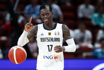 Tuyển thủ bóng rổ Đức 'bật' cả HLV lẫn đồng đội tại FIBA World Cup 2023