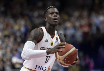 Người hùng bóng rổ nước Đức tiết lộ lí do 'dứt áo' Lakers và Lebron James