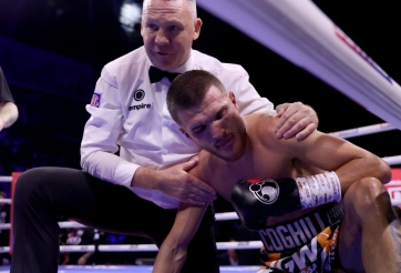 Ngôi sao quyền anh Connor Coghill nhập viện sau trận đấu ác liệt