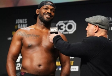 Huyền thoại UFC tuyên bố sẽ 'nghiền nát' Jon Jones