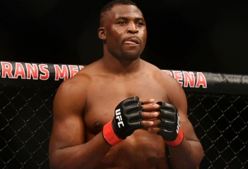 Francis Ngannou tiếp tục 'dằn mặt' Anthony Joshua