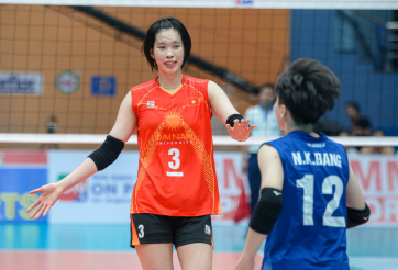 Trần Thị Thanh Thúy bị 'chê' lương quá cao?