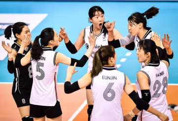 Bóng chuyền Hàn Quốc khủng hoảng, HLV ngoại liệu có cứu vãn?