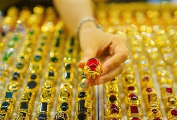 Giá vàng hôm nay tối 27/4: Vàng nhẫn khó lường