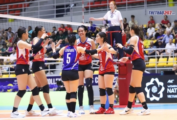 Bóng chuyền nữ Philippines áp sát ngôi đầu bảng