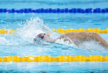 Nguyễn Huy Hoàng và Võ Thị Mỹ Tiên được vinh danh là kình ngư xuất sắc nhất năm 2025