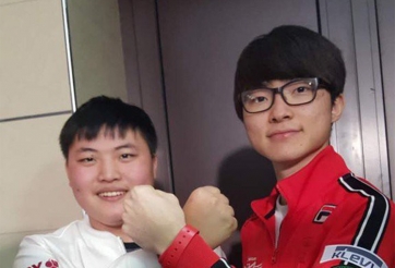 Faker 'chung thuyền' với Uzi, Xiao Chao Meng ở giải giao hữu