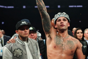 Ryan Garcia kiếm hơn chục triệu USD nhờ... tự đặt mình lên bàn cược