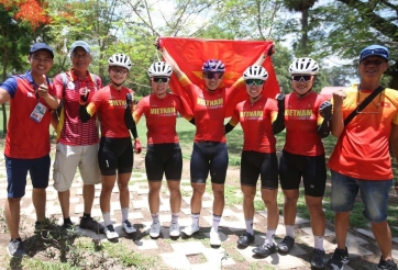 Đội tuyển đua xe đạp Việt Nam bị cháy toàn bộ xe tại Thái Lan