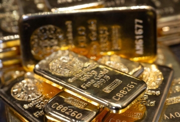 Giá vàng hôm nay chiều 29/4: Trong nước và thế giới ngược xu hướng