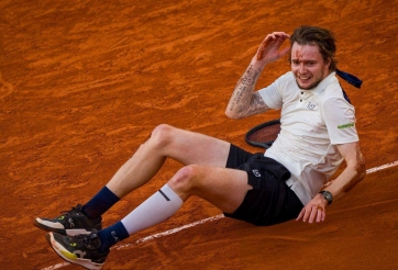 Tay vợt lắm tài nhiều tật tạo cú sốc lớn ở Roland Garros 2025