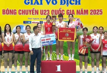 Trao giải tập thể, cá nhân giải bóng chuyền U23 quốc gia 2025