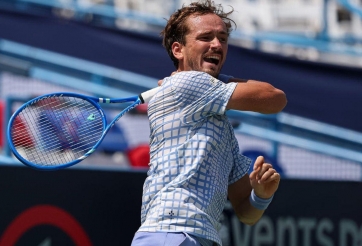 Medvedev có hành động xấu xí sau thất bại ở Washington Open 2025