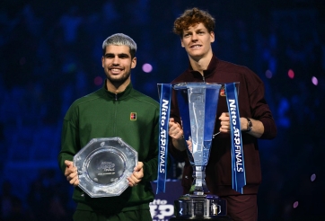Hạ đẹp Alcaraz, Sinner bảo vệ thành công ngôi vương ATP Finals