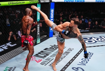 Top 5 pha knock-out mãn nhãn nhất UFC năm 2025