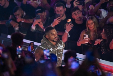 Anthony Joshua có động thái đầu tiên sau vụ TNGT khiến 2 cộng sự qua đời