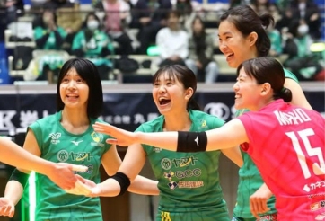 Thanh Thúy và đồng đội ngược dòng khó tin, duy trì vị trí top 5 giải Nhật Bản