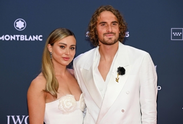 'Hoàng tử Hy Lạp' Tsitsipas công khai tình mới hậu chia tay mỹ nhân nóng bỏng nhất làng quần vợt