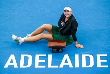 'Sharapova đệ nhị' đăng quang giải WTA thứ 4, chạy đà hoàn hảo cho Australian Open