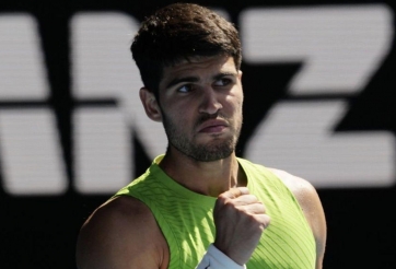 Alcaraz năm thứ 3 liên tiếp lọt tứ kết Australian Open