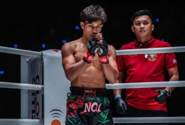 Nguyễn Trần Duy Nhất dạy sao trẻ Malaysia 'bài học vỡ lòng', thắng trận thứ 3 ở ONE Championship