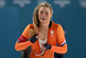 Áo ngực của mỹ nhân Olympic mùa Đông có giá 1 triệu USD