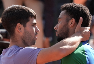 Alcaraz đối đầu Fils ở chung kết Qatar Open 2026