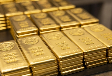 Giá vàng hôm nay 31/3: SJC nhích nhẹ, DOJI tăng chóng mặt