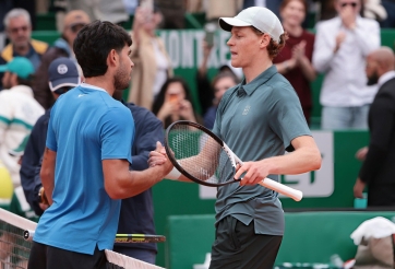 Sinner không 'đua đòi' với Alcaraz và Djokovic, lí do đã rõ