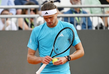 Zverev thua kiểu đẳng cấp ở Rome Masters, lại đổ lỗi cho ngoại cảnh