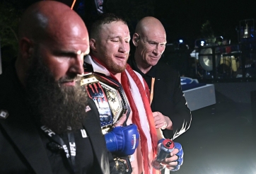 Gây sốc trước Topuria, Gaethje lập cột mốc tiền thưởng vô tiền khoáng hậu