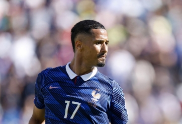 Saliba ghi bàn đầu tiên, có hành động ấm lòng ở World Cup 2026
