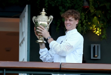 Sinner đếm tiền mỏi tay sau chức vô địch Wimbledon 2026