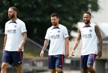 Video khoảnh khắc Messi bực tức với Ramos