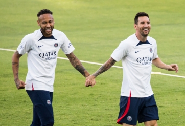 Neymar nhận mưa lời khen bởi hành động đẹp với Lionel Messi