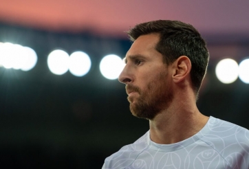 'Đi bộ vuốt râu', Messi vẫn khiến Mbappe và Neymar phải ngước nhìn