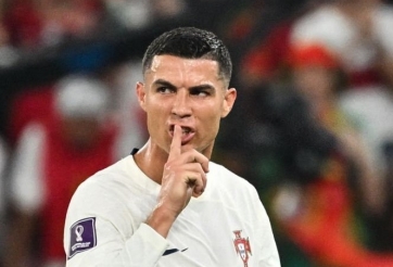 NÓNG: Ronaldo bị HLV Bồ Đào Nha làm cho 'bẽ mặt' tại World Cup 2022